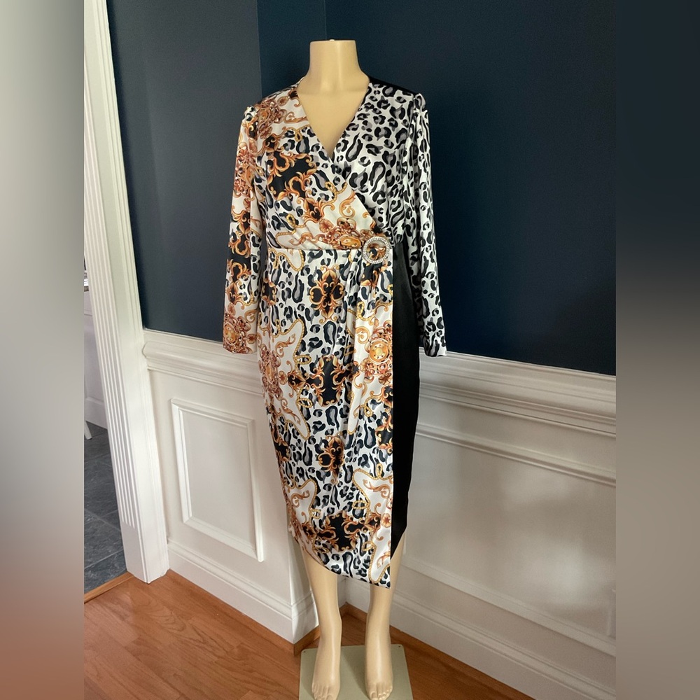 Dress~Midnight Velvet~Women’s~Elegant Multicolor Animated Print Wrap Dress Sz12